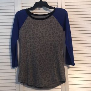 Leopard and blue 3/4 sleeve tshirt